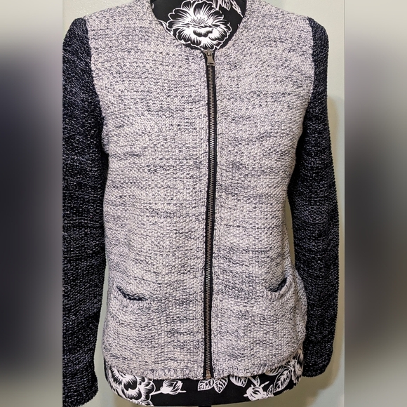 Talbot Petite Cardigan Sweater Full Front Zipper. Blue and White Size MP. - Picture 8 of 9